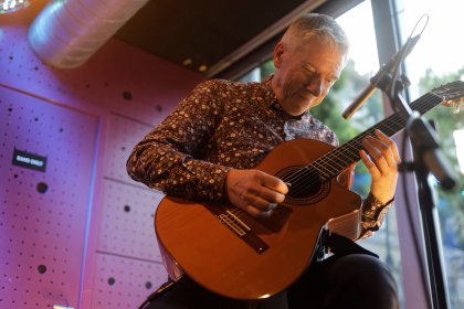 Jazz guitar trio