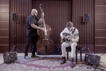 Jazz guitar and double bass